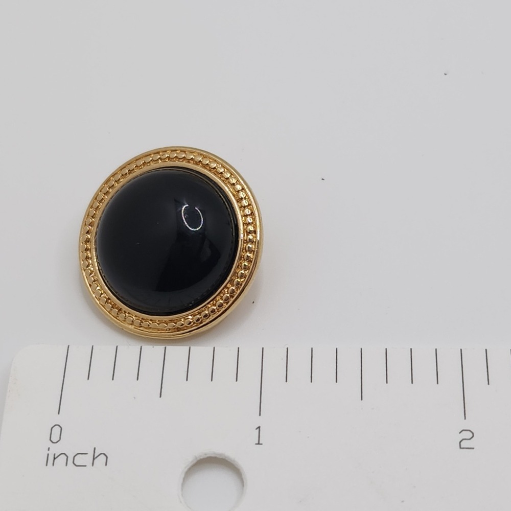 Vintage‎ Trifari Black Cabochon Gold Tone Beaded Border Clip On Button Earrings - Picture 6 of 8
